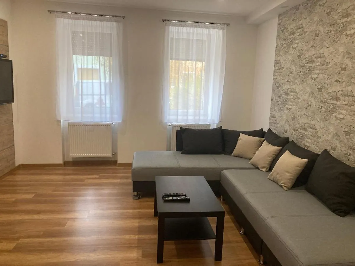 Bfg Apartman Apartman Eger
